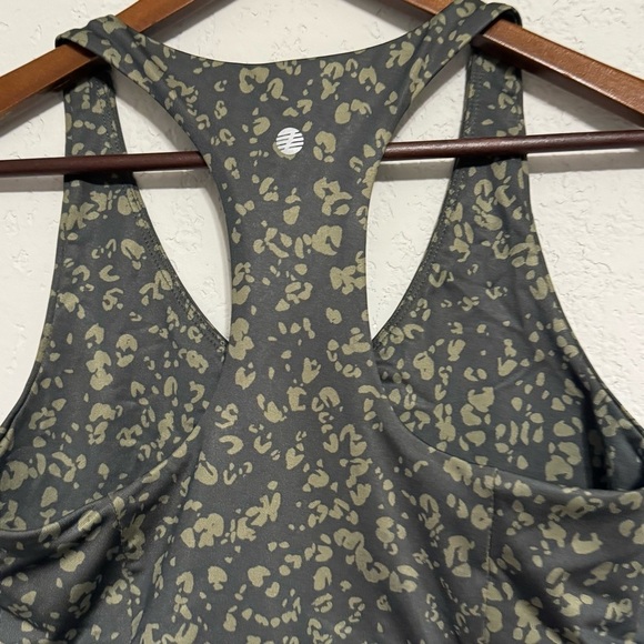 Women's Zella Green Leopard Print Sports Bra - Picture 6 of 8